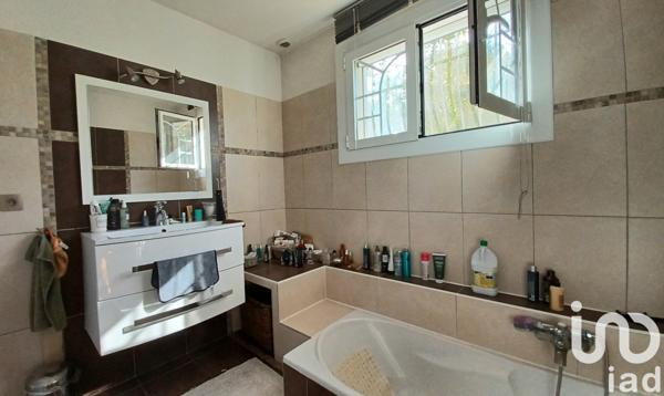 Maison à vendre 5 pièces 134 m² Roquevaire