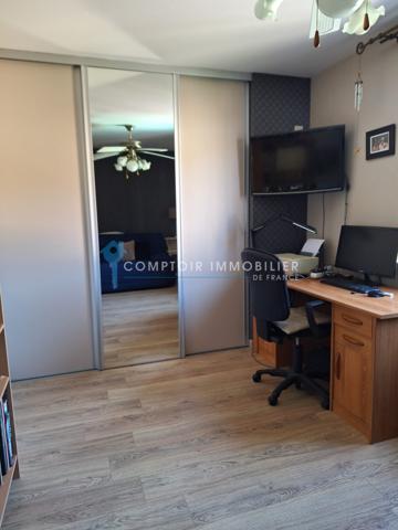 Maison
                                                                                                                                                                                                                                                                                                                        5 pièce(s)                                                                                                                                                                                                          4 chambre(s)                                                                                                                                                                                                          111  m²