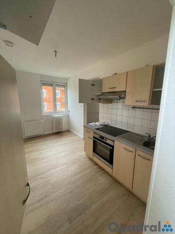 LA BATAVILLE- 2 pièces- cuisine équipée- stationnement