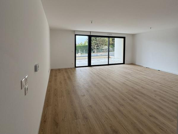 À louer Appartement T3 de 76.47m² neuf à Ferney-Voltaire