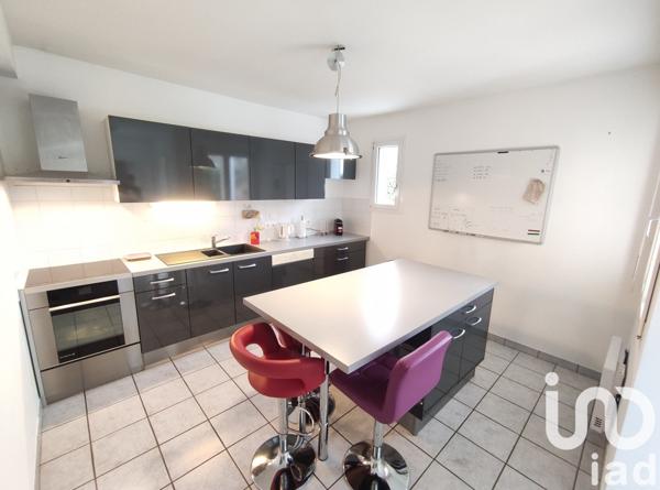 Maison à vendre 7 pièces 141 m² Lussac-les-Châteaux