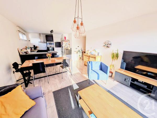 Appartement F3 à vendre  3 pièces - 65 m2 LIVRY GARGAN - 93