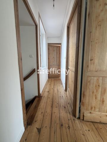 Maison
         6 pièces
        - 160 m² 349 000 € *