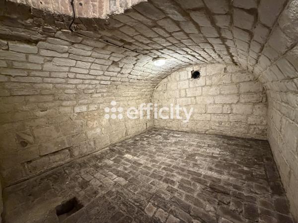 Maison
         6 pièces
        - 160 m² 349 000 € *