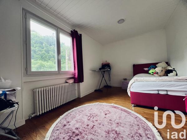Maison à vendre 8 pièces 253 m² Le Chambon-Feugerolles