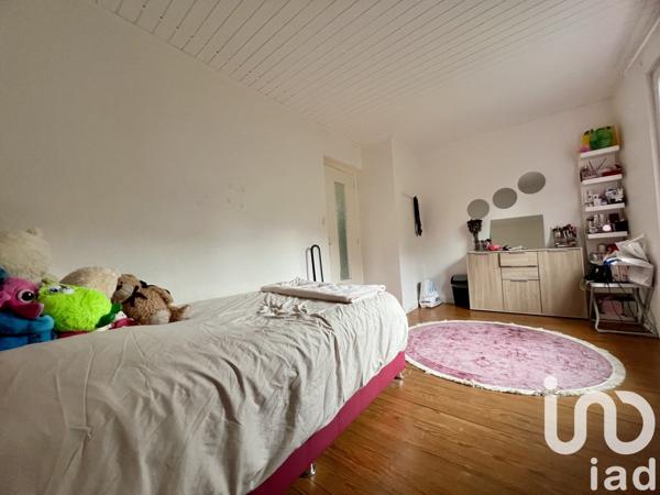 Maison à vendre 8 pièces 253 m² Le Chambon-Feugerolles