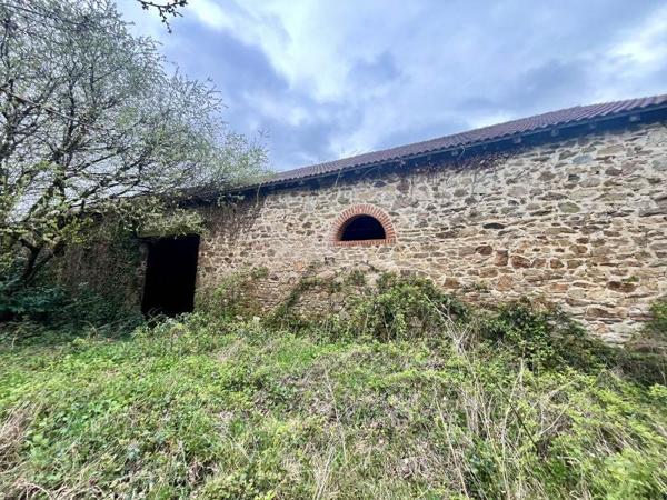 Grange à vendre 22 000 € Pageas 1 pièce 229 m² DPE
