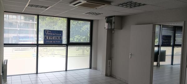 Local commercial; 1er - LOCATION LOCAL COMERCIAL RODEZ