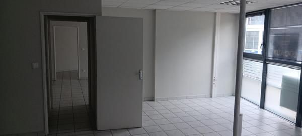 Local commercial; 1er - LOCATION LOCAL COMERCIAL RODEZ