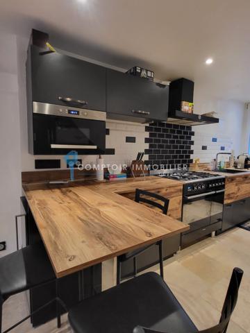 Appartement
                                                                                                                                                                                                                                                                                                                        3 pièce(s)                                                                                                                                                                                                          2 chambre(s)                                                                                                                                                                                                          61  m²