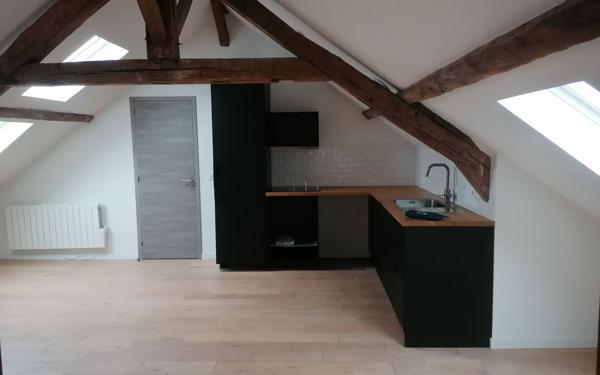 Appartement à louer    2 pièces • 89,83 m2 Corbeil-Essonnes