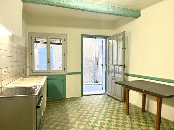 Maison à vendre 108 600 € Nizas 6 p 93 m² DPE C