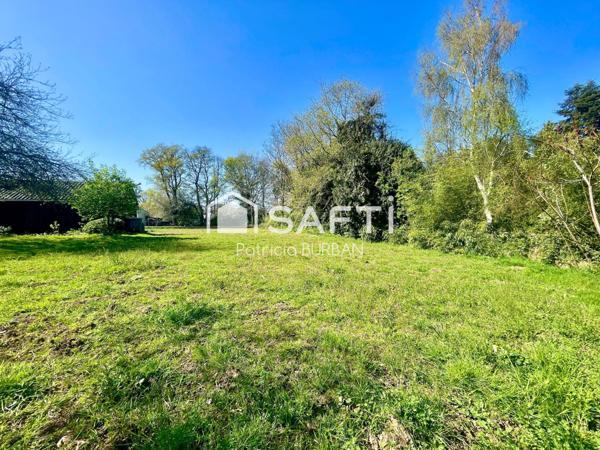 Terrain viabilisé proche centre ville de 1261 M2