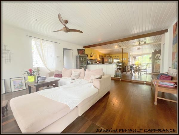 A VENDRE A KOUROU (GUYANE FRANCAISE) UNE BELLE MAISON T4 de 105 m² - TERRAIN DE 291 m² AU PRIX DE 215 000 €.