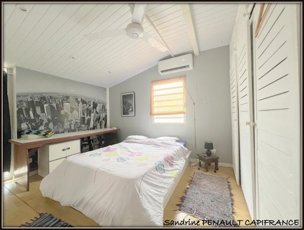 A VENDRE A KOUROU (GUYANE FRANCAISE) UNE BELLE MAISON T4 de 105 m² - TERRAIN DE 291 m² AU PRIX DE 215 000 €.