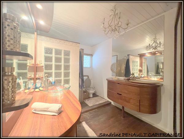 A VENDRE A KOUROU (GUYANE FRANCAISE) UNE BELLE MAISON T4 de 105 m² - TERRAIN DE 291 m² AU PRIX DE 215 000 €.