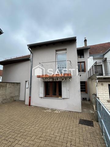 Maison mitoyenne de village de 146 m2