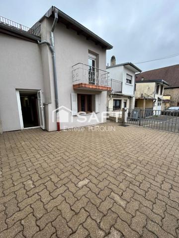 Maison mitoyenne de village de 146 m2