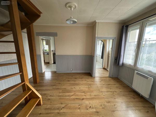 Maison à vendre à Montrichard-Val-de-Cher dans le Loir-et-Cher (41400), ref : 12101/1295   
CENTRE BOURG