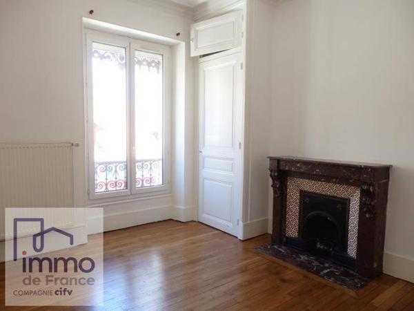 A LOUER ! APPARTEMENT T2 EN CENTRE VILLE