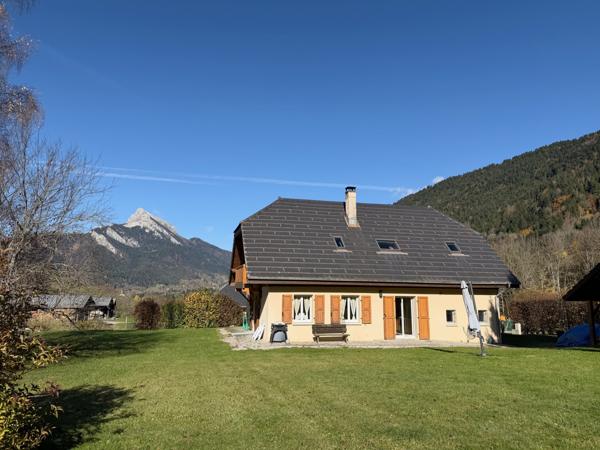 Saint-Pierre-de-Chartreuse (38380) Environnement EXCEPTIONNEL à 35mn de Grenoble, vue imprenable - hameau très prisé de St Hugues en Chartreuse