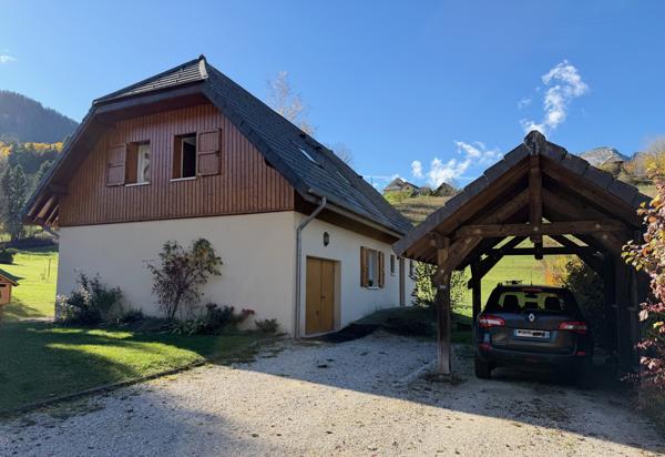 Saint-Pierre-de-Chartreuse (38380) Environnement EXCEPTIONNEL à 35mn de Grenoble, vue imprenable - hameau très prisé de St Hugues en Chartreuse