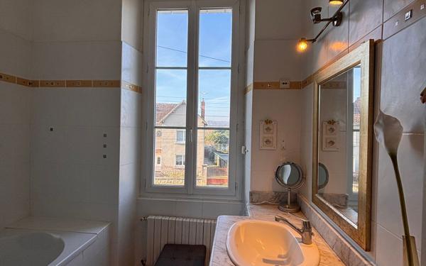 Maison à vendre    5 pièces •  Bonneuil-Matours