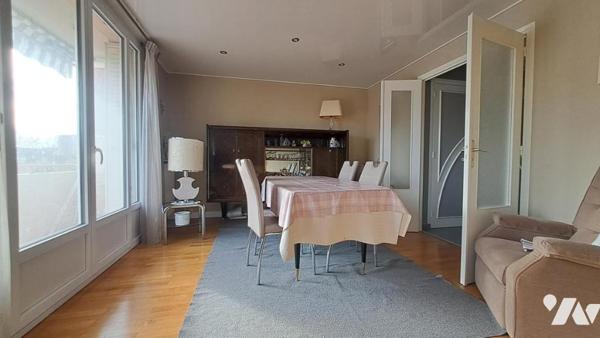 APPARTEMENT TYPE 3 GARAGE ET CAVE