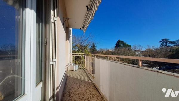 APPARTEMENT TYPE 3 GARAGE ET CAVE