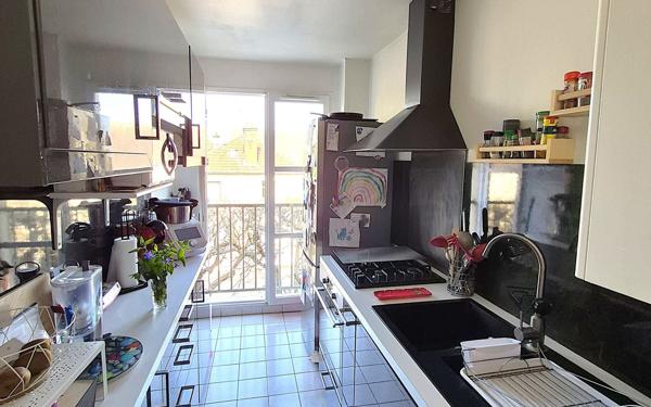 Appartement à vendre    3 pièces • 64,50 m2 Brie-Comte-Robert