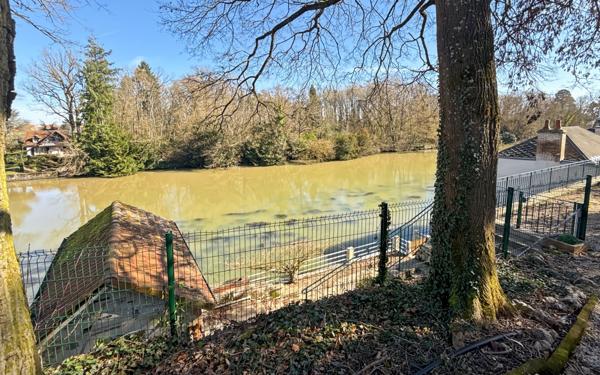 Maison à vendre    8 pièces • 369,55 m2 Olivet