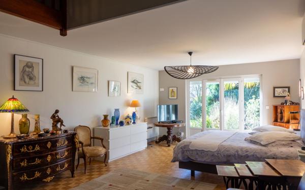 Maison à vendre    8 pièces • 369,55 m2 Olivet