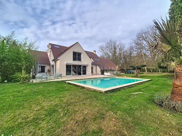 Maison Lamorlaye 10 pièce(s) 292 m2