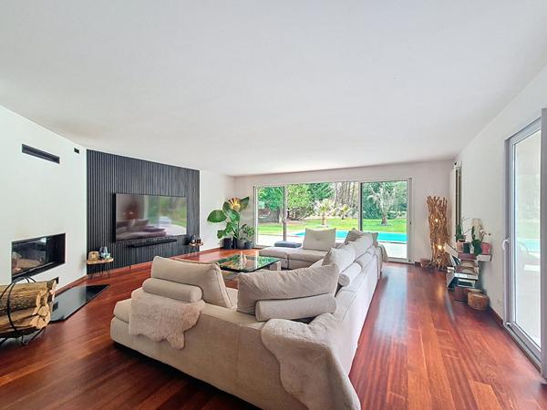 Maison Lamorlaye 10 pièce(s) 292 m2