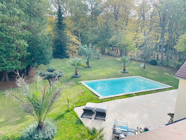 Maison Lamorlaye 10 pièce(s) 292 m2