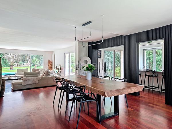 Maison Lamorlaye 10 pièce(s) 292 m2