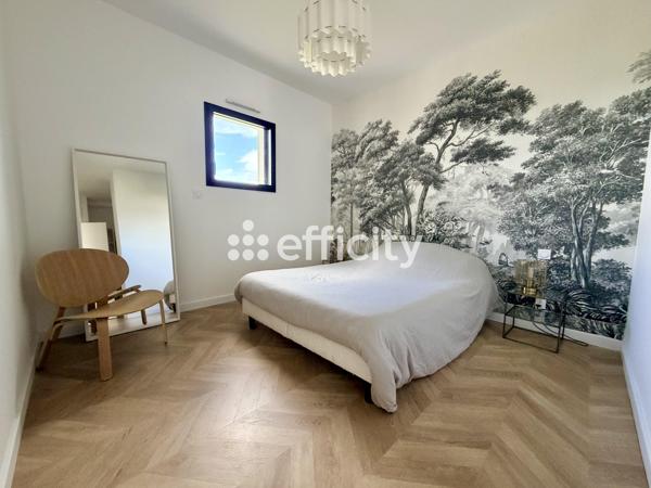 Maison
         5 pièces
        - 116 m² 341 500 € *