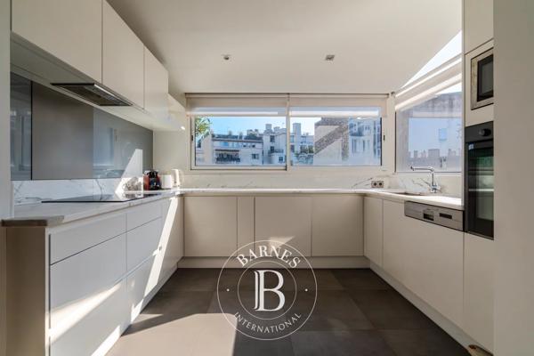 Paris 16ème, Appartement 3 Chambres -  127 m² à vendre
