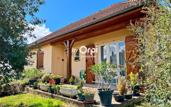 Maison à vendre    4 pièces •  Montmarault