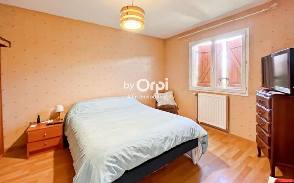 Maison à vendre    4 pièces •  Montmarault