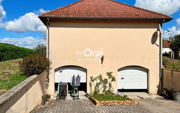 Maison à vendre    4 pièces •  Montmarault