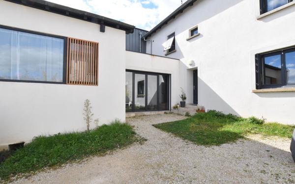 Maison à vendre    5 pièces • 117 m2 Francheville