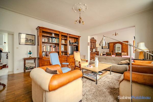 Maison à vendre à Saumur 49400 - centre ville - 4 ou 5 chambres - 171 m² Habitable - Dépendance - Jardin