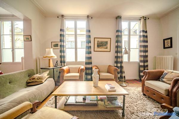 Maison à vendre à Saumur 49400 - centre ville - 4 ou 5 chambres - 171 m² Habitable - Dépendance - Jardin