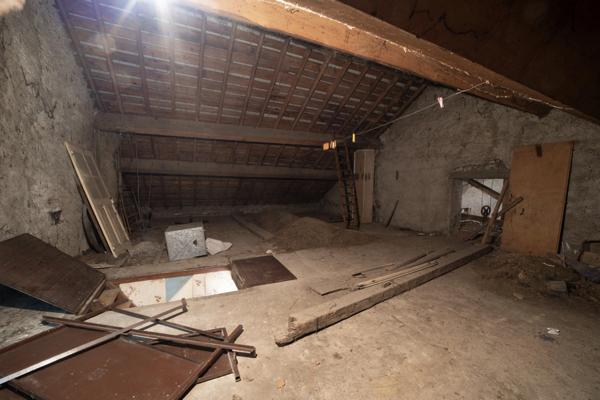 Maison à vendre 6 pièces LANCRANS (01)