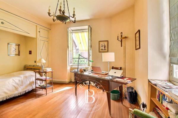 Brive-la-Gaillarde, Maison de ville 5 Chambres -  230 m² à vendre