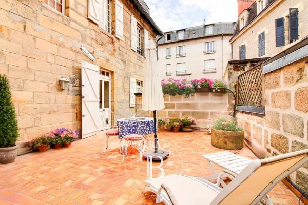 Brive-la-Gaillarde, Maison de ville 5 Chambres -  230 m² à vendre