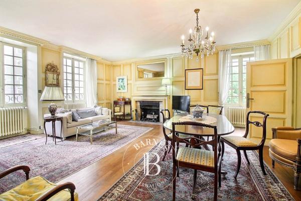 Brive-la-Gaillarde, Maison de ville 5 Chambres -  230 m² à vendre
