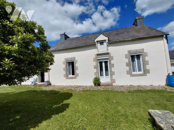 Maison en pierre à vendre à Crédin (56580) - Terrain constructible et divisible - Fort potentie...
