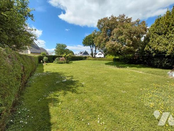 Maison en pierre à vendre à Crédin (56580) - Terrain constructible et divisible - Fort potentie...